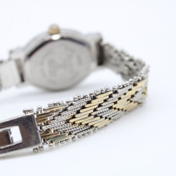 Vintage Sharp Watch Womens Silver Tone Stainless Steel White Classic Dial - Picture 8 of 9